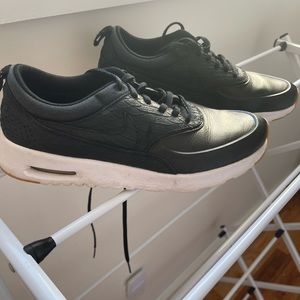 Women’s Nike AirMax Thea sneakers size 8.5